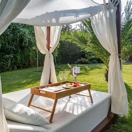 Barcelo V Centenario מלון 4*