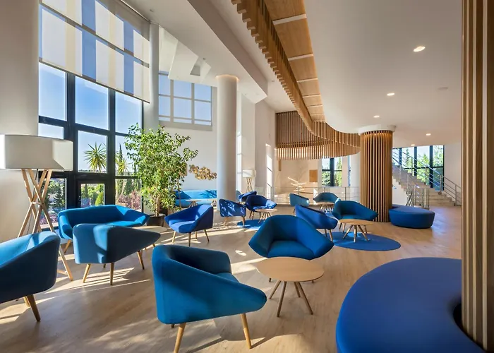 Hotel Barcelo V Centenario 4*