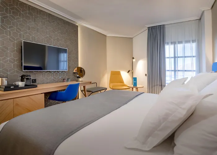 Hotel Barcelo V Centenario Caces