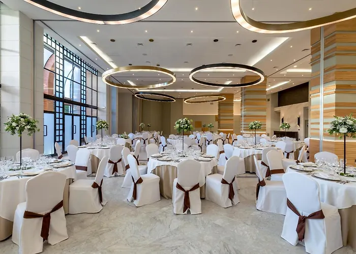 Hotel Barcelo V Centenario 4*