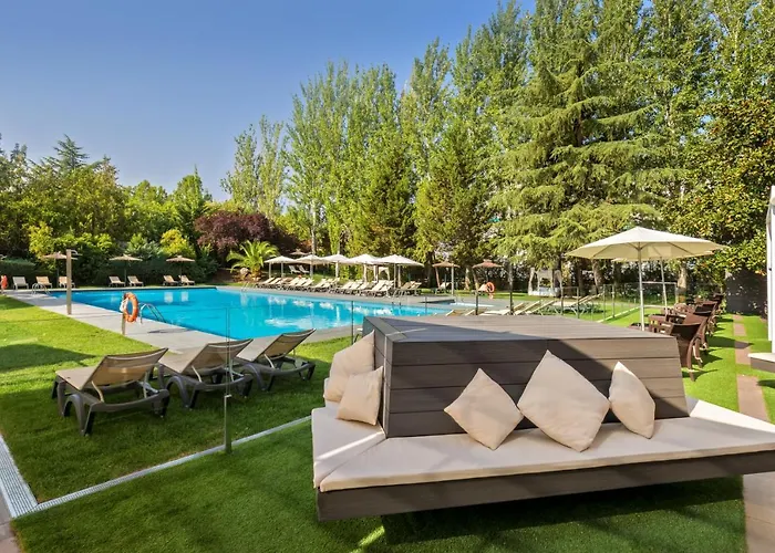 Hotel Barcelo V Centenario Caces